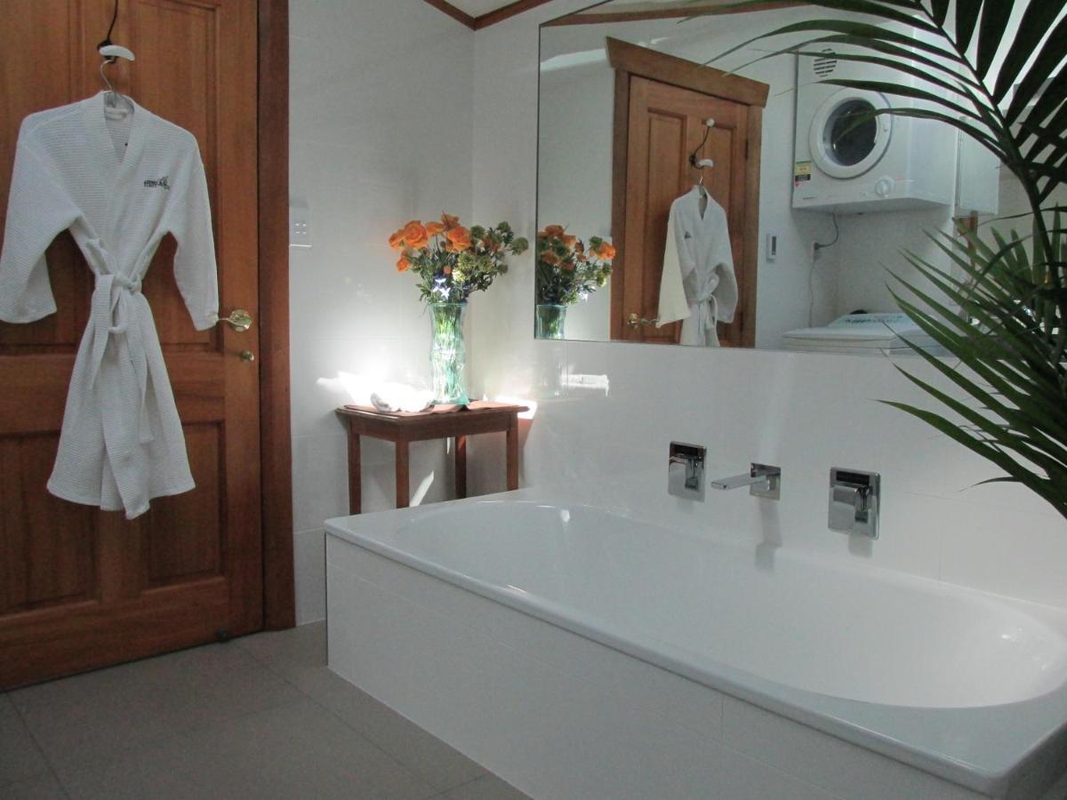 Tarawhata Thermal Apartment ニュープリマス エクステリア 写真