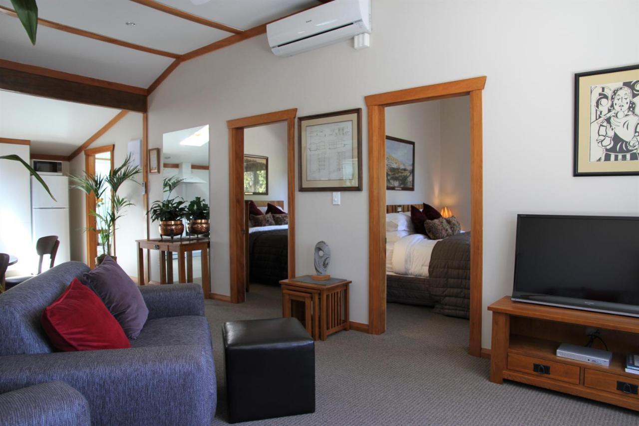 Tarawhata Thermal Apartment ニュープリマス エクステリア 写真